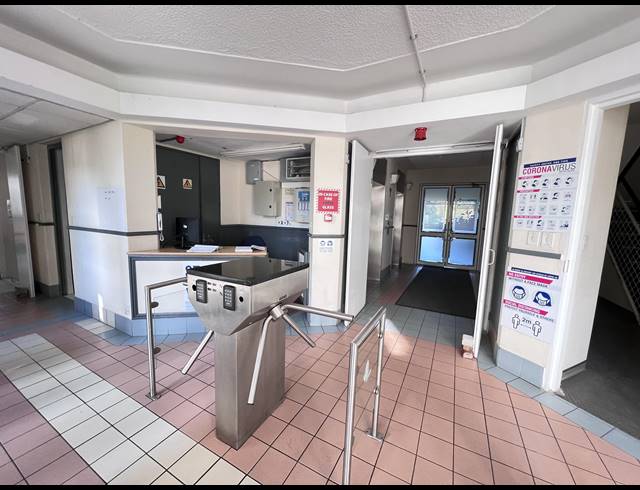32M² OFFICE TO LET IN WYNBERG